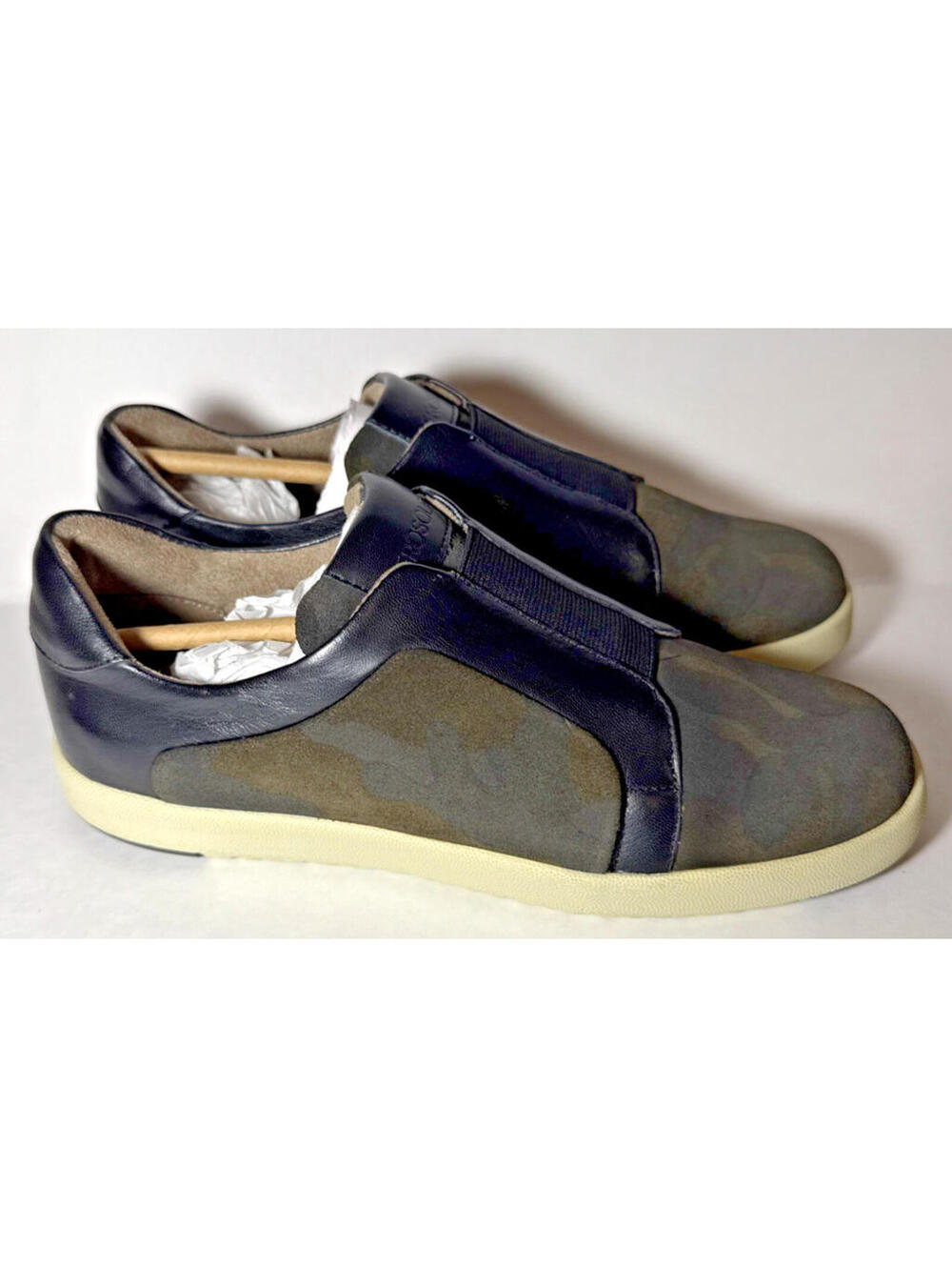 Aerosoles Slip In Sneaker Camouflage Size 5.5 Medium Width